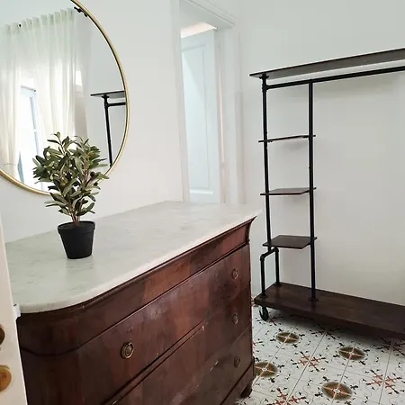 Smart Nest Apartment *